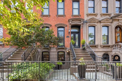 630 Hudson St, Hoboken, NJ, 07030-5957 | Card Image