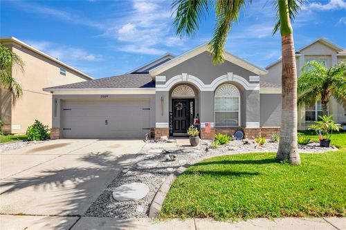 2239 Roanoke Springs Dr, RUSKIN, FL, 33570-6315 | Card Image