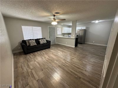 2573 Paradise Village Way, Townhouse with 2 bedrooms, 1 bathrooms and null parking in Las Vegas NV | Image 2