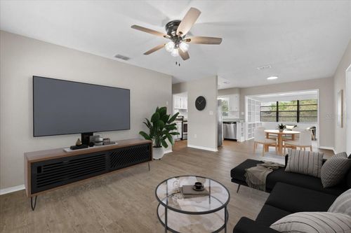 121 Coleman Rd, WINTER HAVEN, FL, 33880-1224 | Card Image