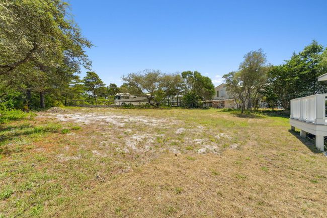 large back yard | Image 32