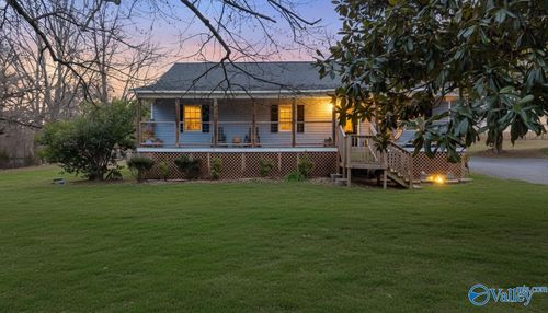 266 Tucker Dr, Albertville, AL, 35951-5331 | Card Image