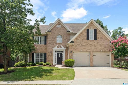 560 Forest Lakes Dr, STERRETT, AL, 35147-8134 | Card Image