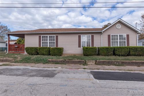 209 Walnut Street, Crystal City, MO, 63019 | Card Image