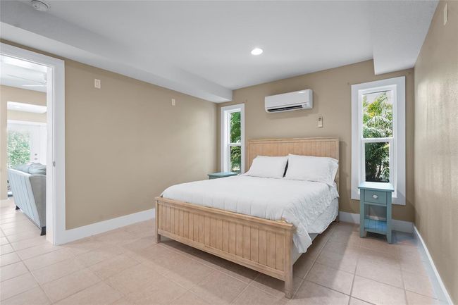 111 Faubel St, House other with 3 bedrooms, 3 bathrooms and null parking in Siesta Key FL | Image 79