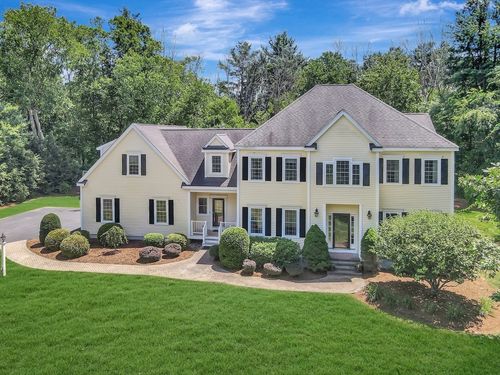 245 Willow St, Mansfield, MA, 02048-2717 | Card Image