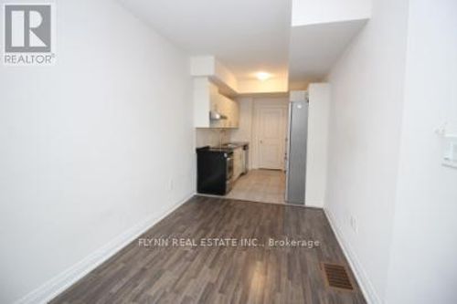 1-33 Creekbank Rd, North York, ON, M6L0A4 | Card Image