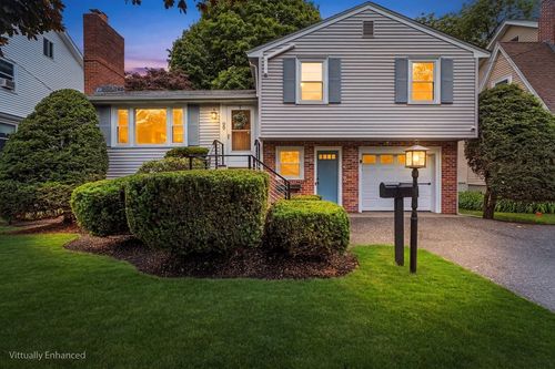 99 Woods Rd, Medford, MA, 02155-1427 | Card Image