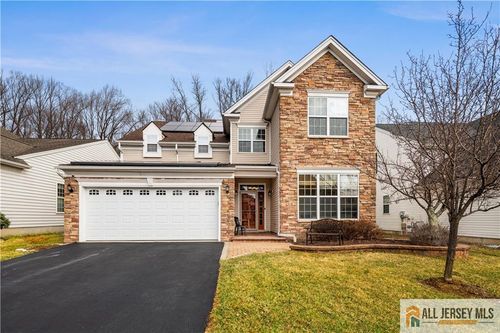 53 Andover Dr, KENDALL PARK, NJ, 08824-7005 | Card Image