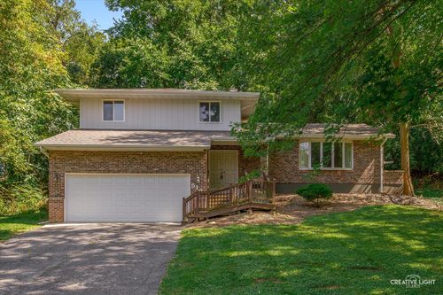 510 Van Buren St, East Dundee, IL, 60118-1030 | Card Image