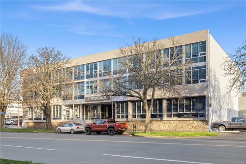 326-1175 Cook St, Victoria, BC, V8V4A1 | Card Image