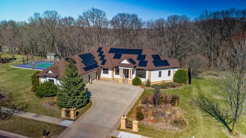 221 Woodhill Ct, Mankato, MN, 56001-4773 | Card Image