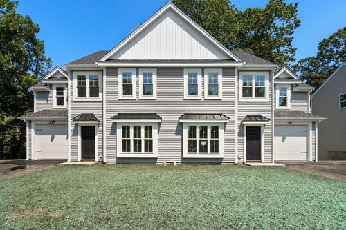 22 Daniels St, Worcester, MA, 01604-1612 | Card Image