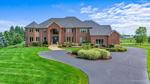 9N773 Old Mill Ct, Elgin, IL, 60124-8318 | Card Image