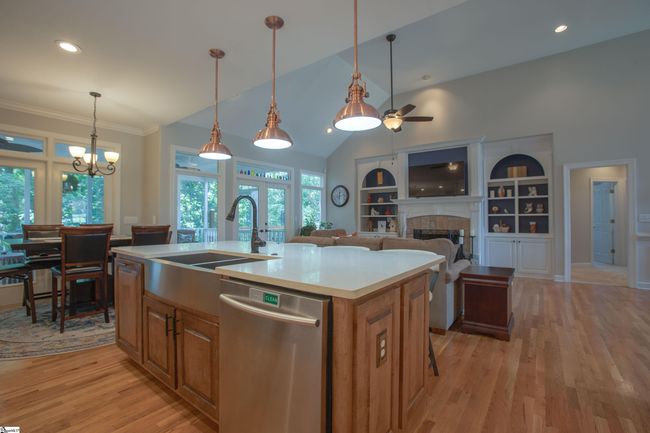 10 Rothesay St, House other with 5 bedrooms, 5 bathrooms and 2 parking in Simpsonville SC | Image 16