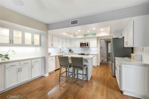 19675 Seacliff Ln, Huntington Beach, CA, 92648-3030 | Card Image
