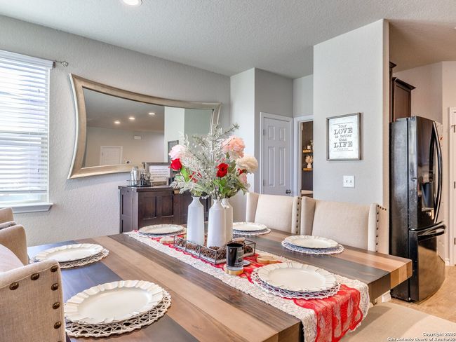 5726 Chestnut Xing, House other with 4 bedrooms, 3 bathrooms and null parking in San Antonio TX | Image 7