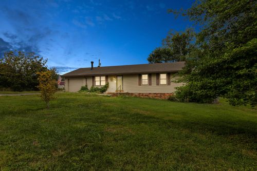 916-913-916 Robin Ave, Mt Sterling, KY, 40353-7916 | Card Image