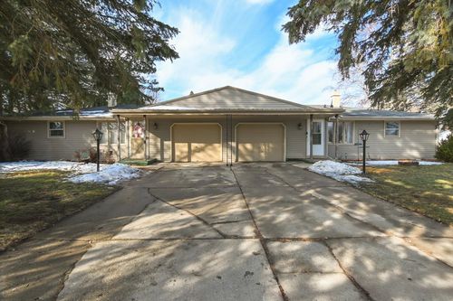 961 Alta Street, Howard, WI, 54313 | Card Image