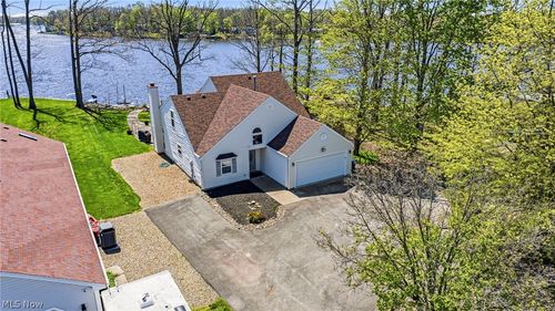 2528 Tupelo Dr, Roaming Shores, OH, 44084-9612 | Card Image