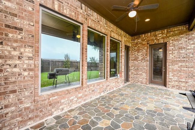 Huge Covered Patio | Image 44
