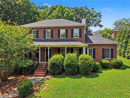 110 Chestnut Hill Ct, Winston-Salem, NC, 27106-8727 | Card Image