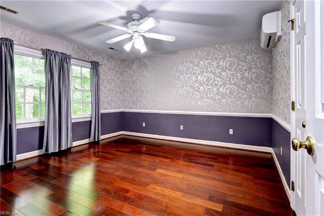 Second floor bedroom | Image 30
