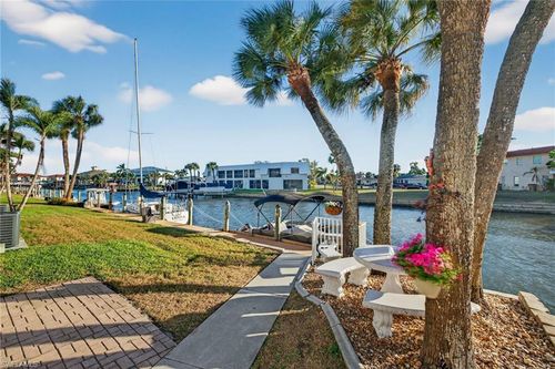 212-708 Victoria Dr, CAPE CORAL, FL, 33904-9509 | Card Image