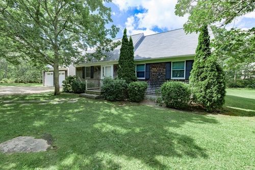 68 20th St S, Edgartown, MA, 02539-6569 | Card Image