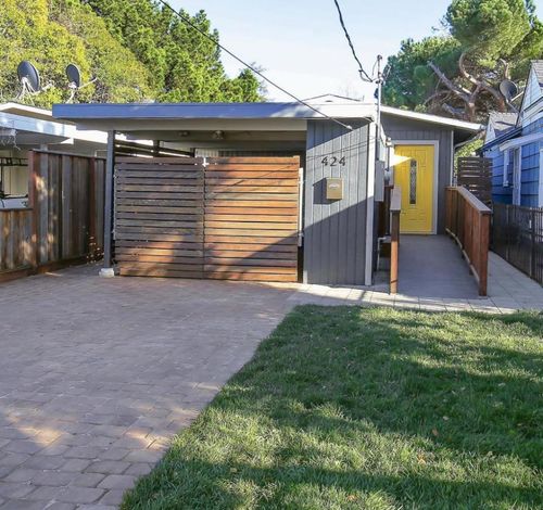 424 5th Ave, Redwood City, CA, 94063 | Card Image