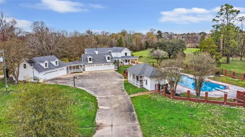 1331 County Road 2071, Hull, TX, 77564-5928 | Card Image