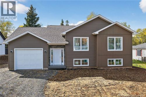 141 Rue Cartier, Shediac, NB, E4P1L2 | Card Image