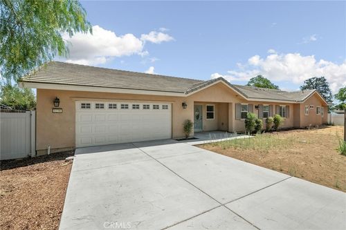 1238 Massachusetts Ave, Beaumont, CA, 92223-1723 | Card Image