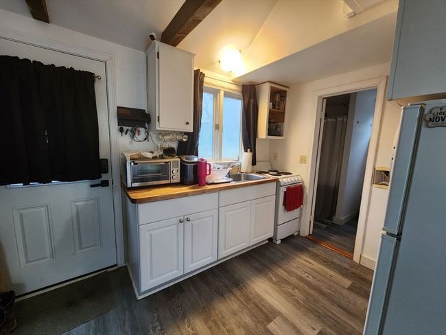 981 River Rd, Home with 4 bedrooms, 3 bathrooms and 5 parking in Marstons Mills MA | Image 29