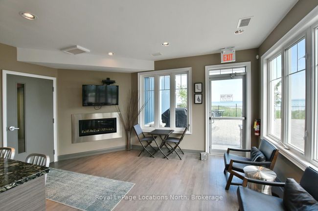 16 Starboard Cir, House other with 3 bedrooms, 3 bathrooms and 2 parking in Wasaga Beach ON | Image 46