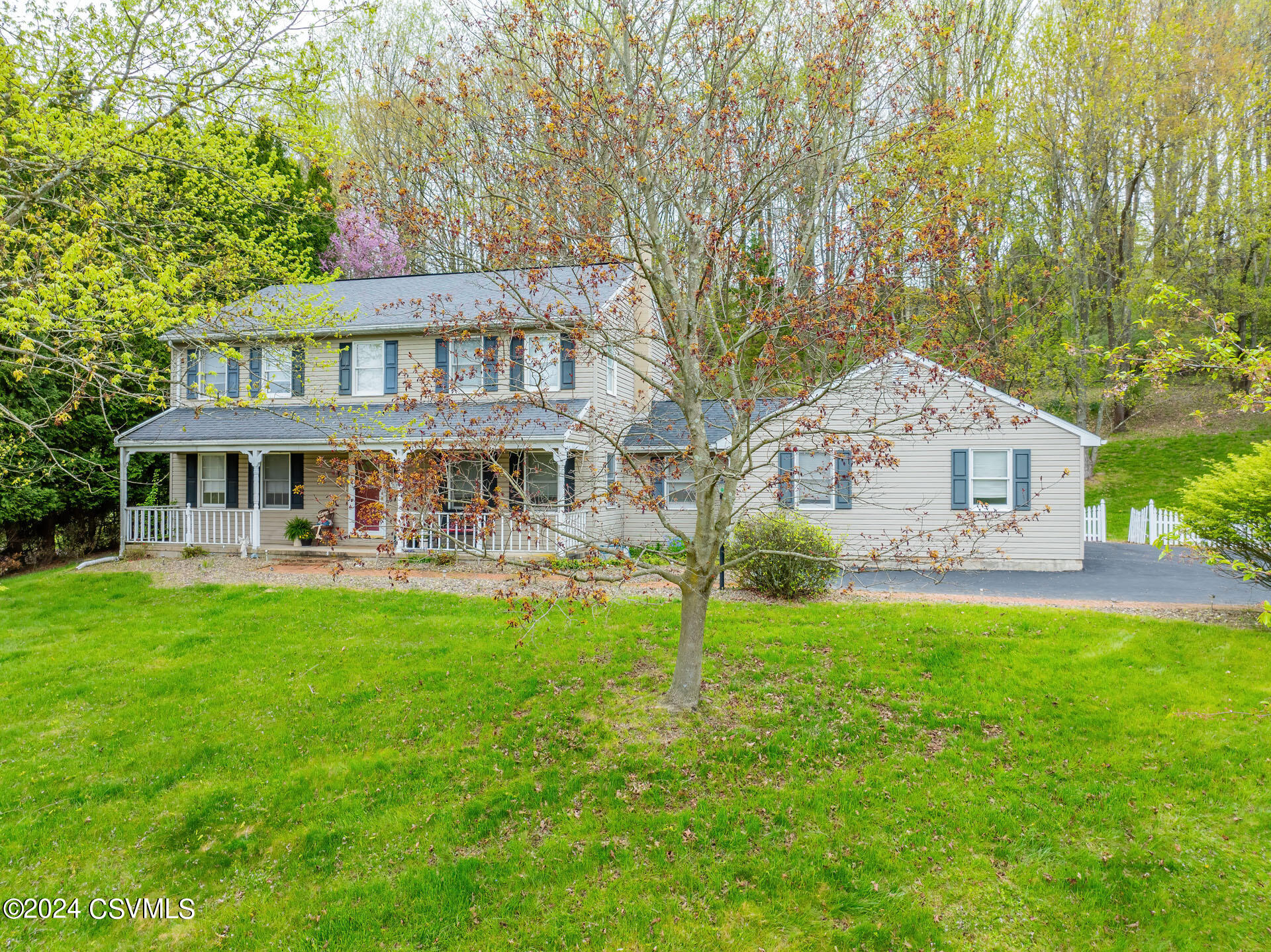 Bentley Dr, Bloomsburg, PA 17815
