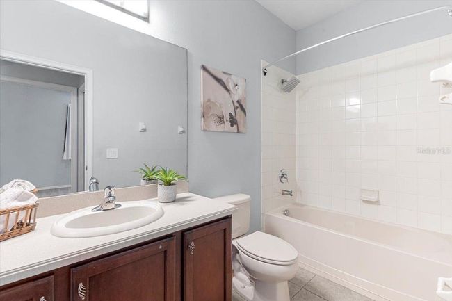 Full Bathroom One | Image 15