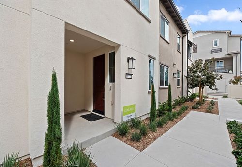 16121 Spicebush Ln, Chino, CA, 91708-9731 | Card Image