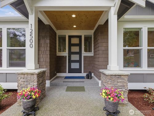 12500 Robinhood Ln, Snohomish, WA, 98290-3631 | Card Image
