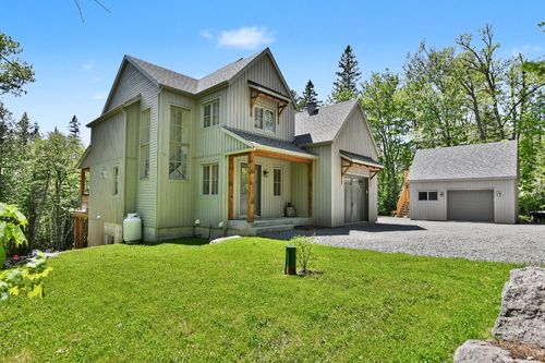 35 Ch. Du Lac-Montaubois, Saint Hippolyte, QC, J8A3E8 | Card Image