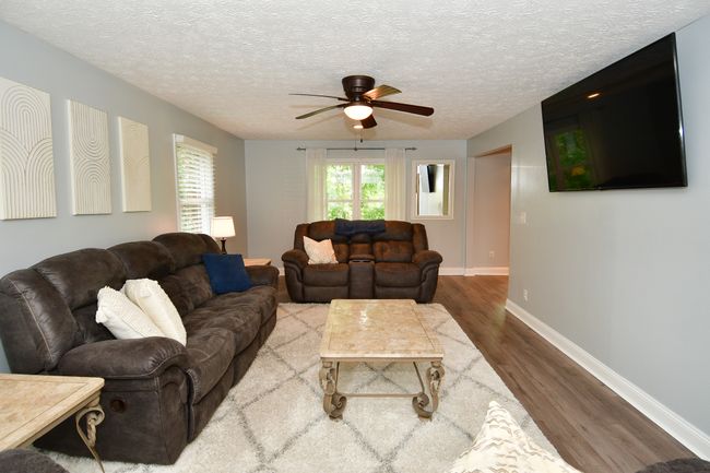 256 Canterbury Dr, House other with 5 bedrooms, 3 bathrooms and null parking in Avon IN | Image 35