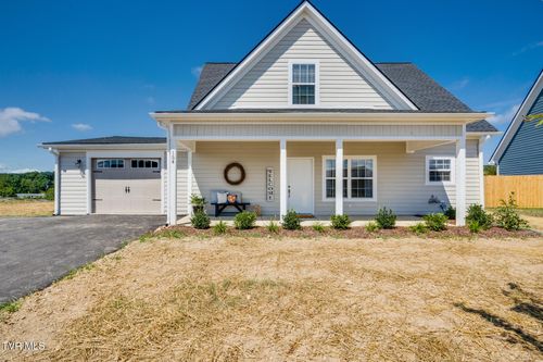 154 Marilee Way, Kingsport, TN, 37660-8094 | Card Image