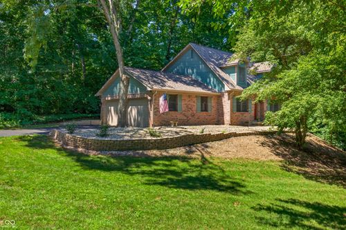 8206 Liberty Ln, Mooresville, IN, 46158-7439 | Card Image