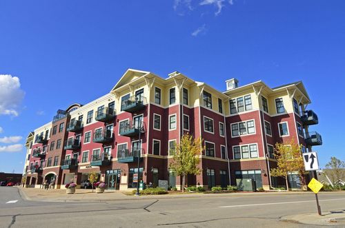apt-303-4100 Spring St, Spring Park, MN, 55384-9663 | Card Image