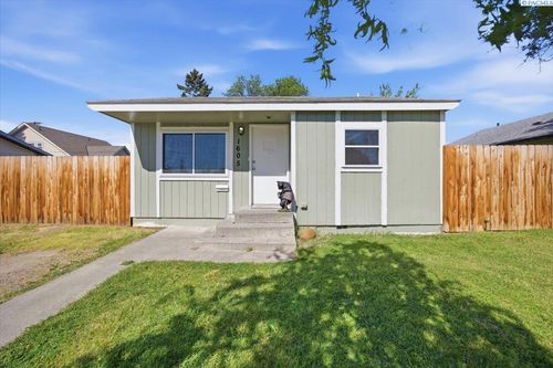 1605 Perkins Ave, Richland, WA, 99354-2807 | Card Image