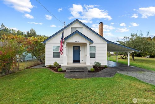 507 Center St W, Eatonville, WA, 98328-6497 | Card Image