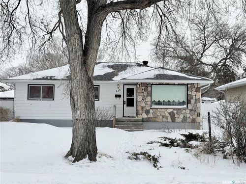 639 Mcintosh Street, Regina, SK, S4T5B3 | Card Image