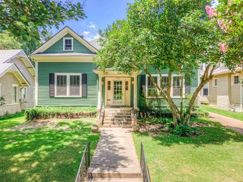 671 S Barksdale St, Memphis, TN, 38104-5205 | Card Image