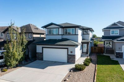 523 Firelight Pl W, House detached with 4 bedrooms, 3 bathrooms and 4 parking in Lethbridge AB | Image 1