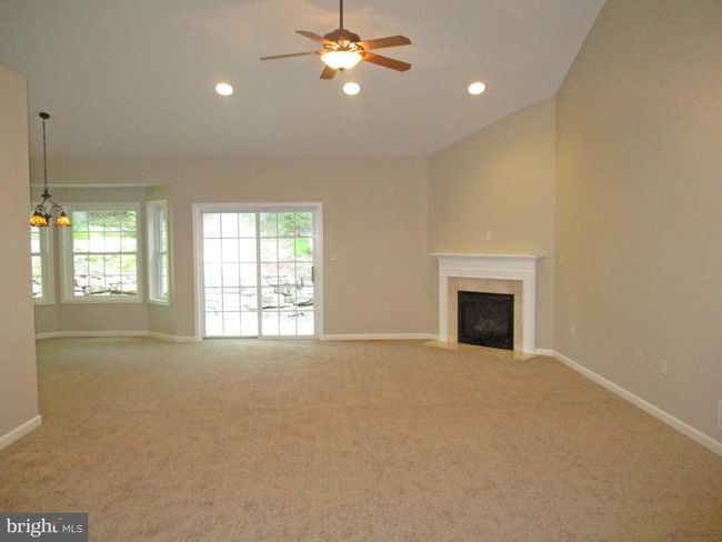 93 Comanche Dr, House other with 3 bedrooms, 3 bathrooms and null parking in AUBURN PA | Image 4